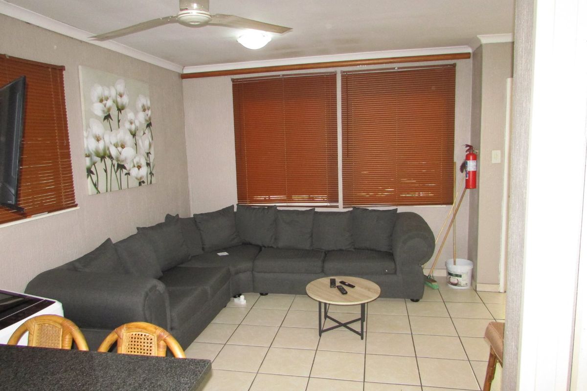 Lowveld lodge | 1 bedroom unit | walking distance to town - Photo 5