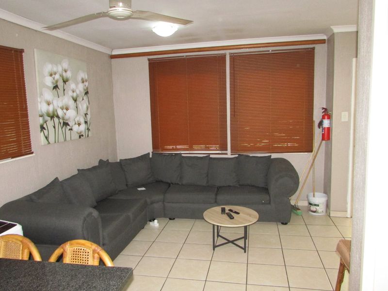 Lowveld lodge | 1 bedroom unit | walking distance to town - Photo 5