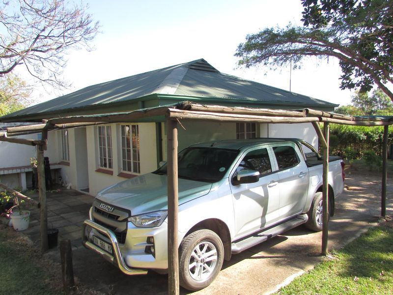 Lowveld lodge | 1 bedroom unit | walking distance to town - Photo 2