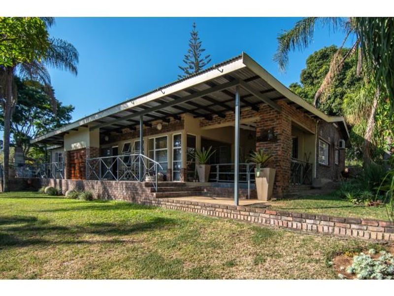 Prime Location – Versatile Property with Commercial Potential - Photo 3