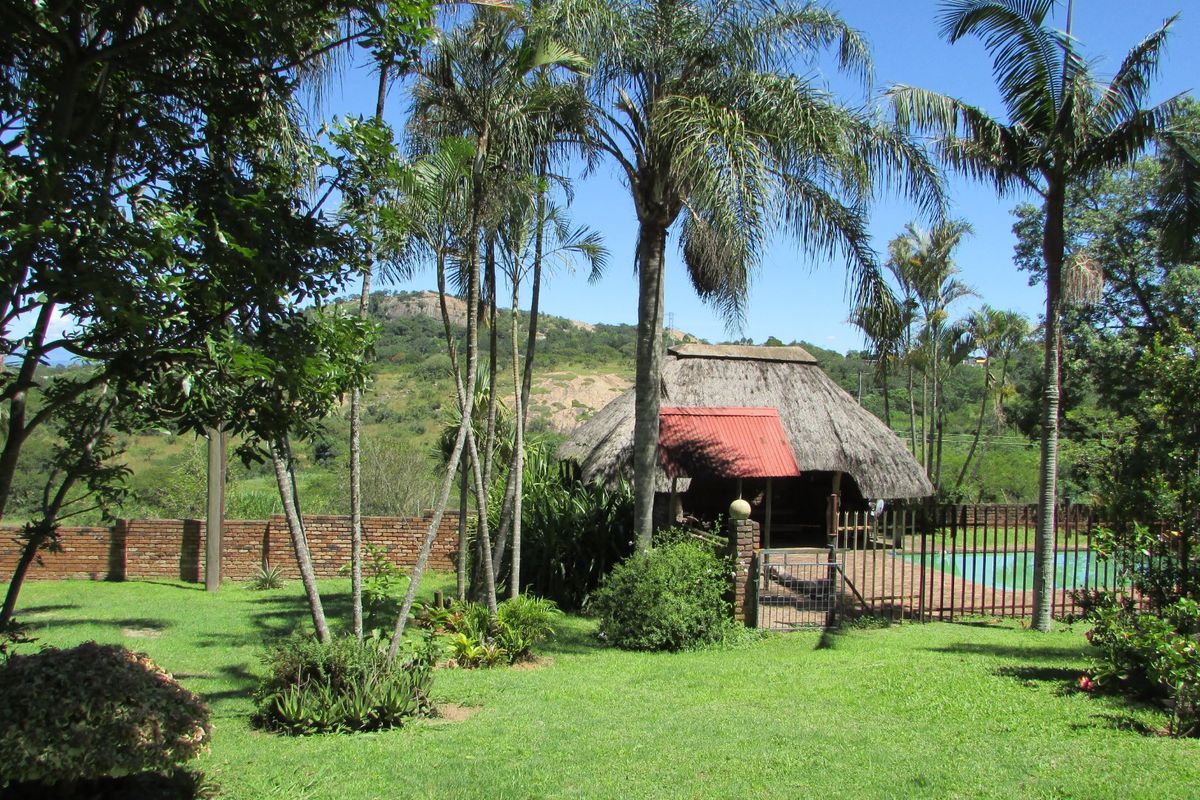 Prime Location – Versatile Property with Commercial Potential - Photo 4