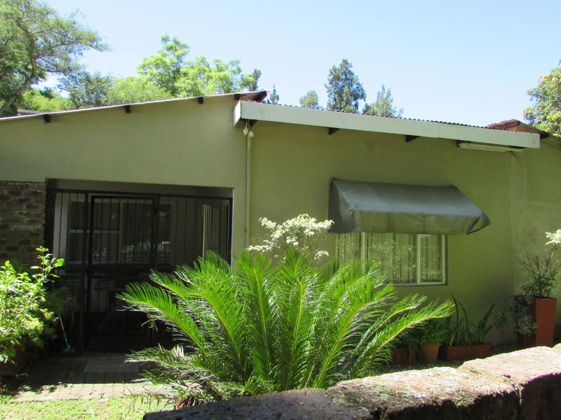 Prime Location – Versatile Property with Commercial Potential - Photo 7