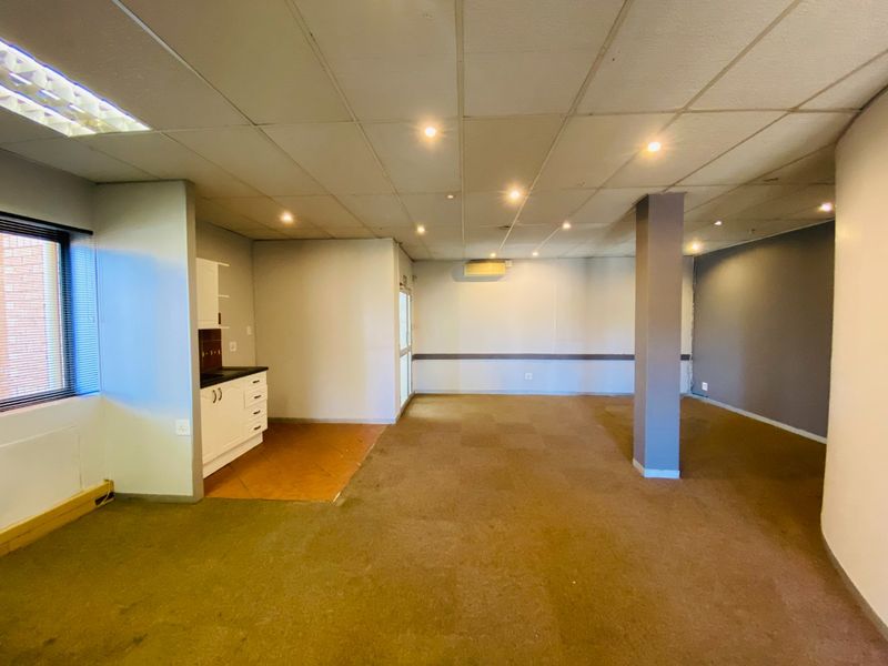 Prime Office Space To Let In Faerie Glen - Photo 7
