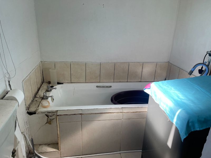 Two bedroom family home - Photo 9