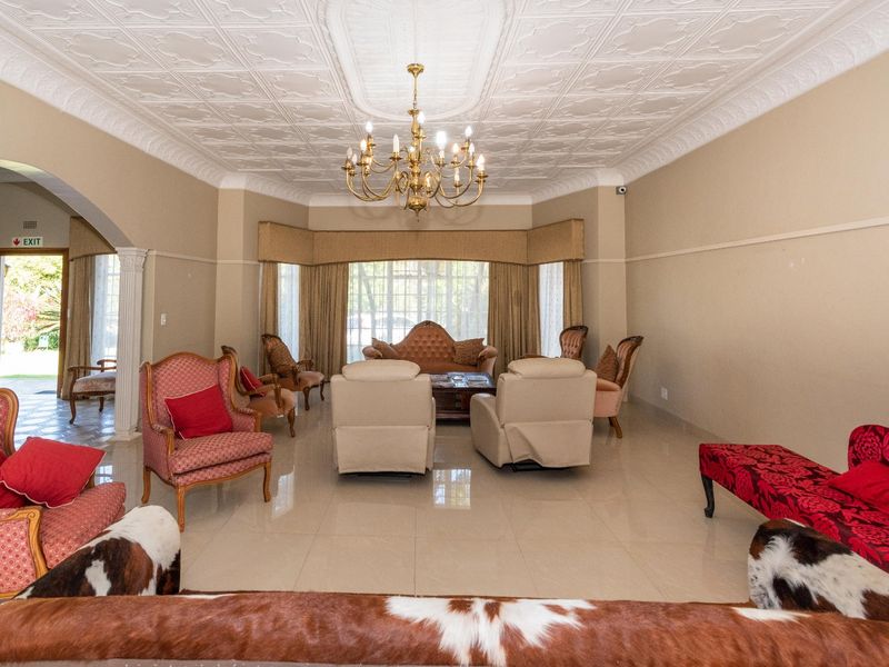 Guest House and Student Accommodation in White River Ext 1 - Photo 4