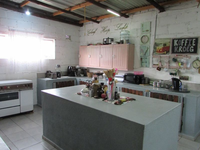 1HA SMALLHOLDING 5KM FROM WHITE RIVER - Photo 7