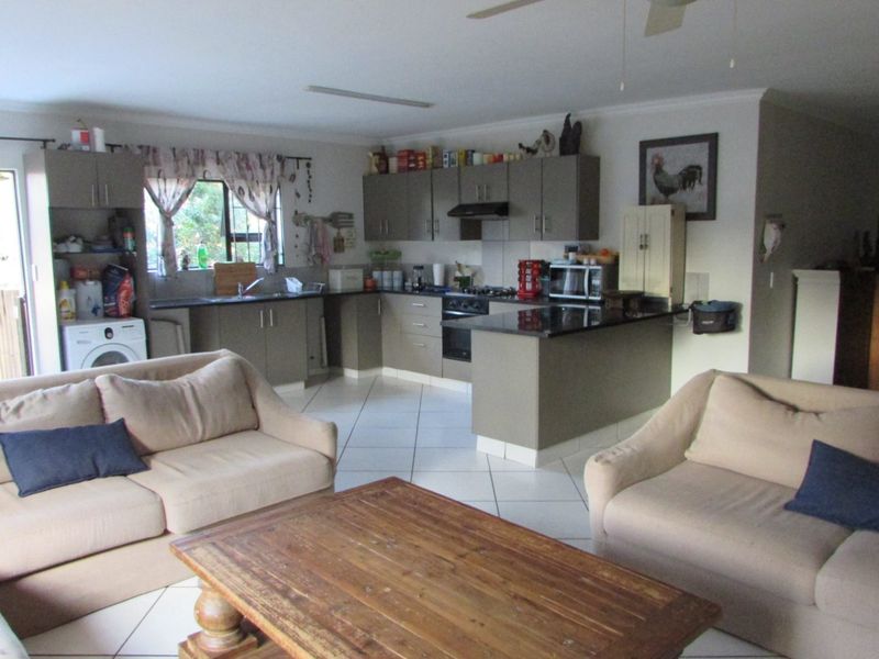 6 Bedroom House for sale - White River Central - Photo 4