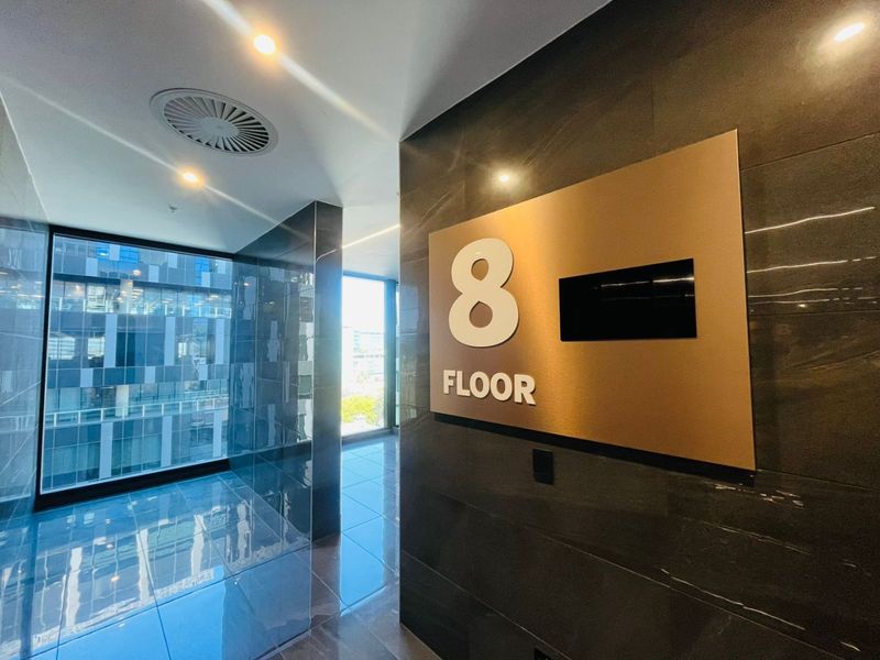 579 Sqm Pemium Office Space for Lease in The Marc, Sandton Central - Photo 4