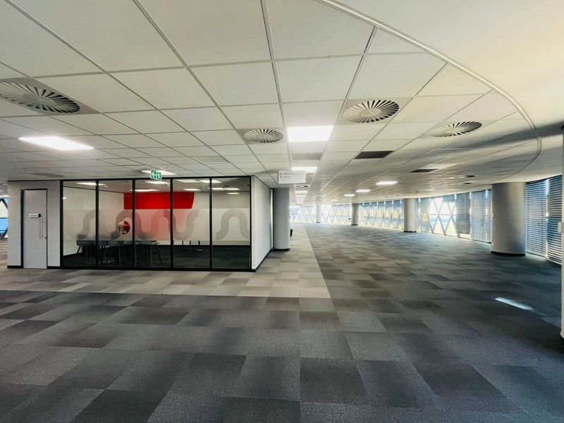 3064 Sqm Pemium Office Space for Lease in The Marc, Sandton Central - Photo 9