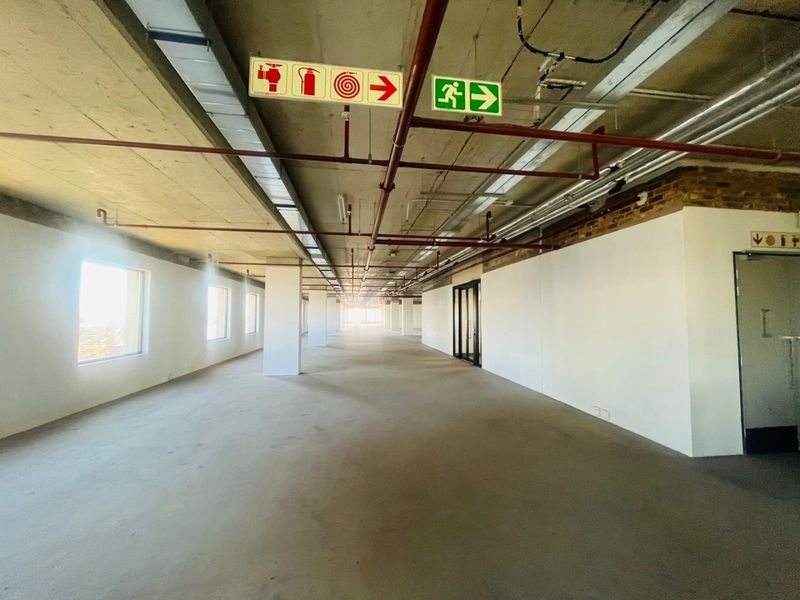P-Grade Commercial Office Space – 1,816m2 | Prime Sandton CBD - Photo 10