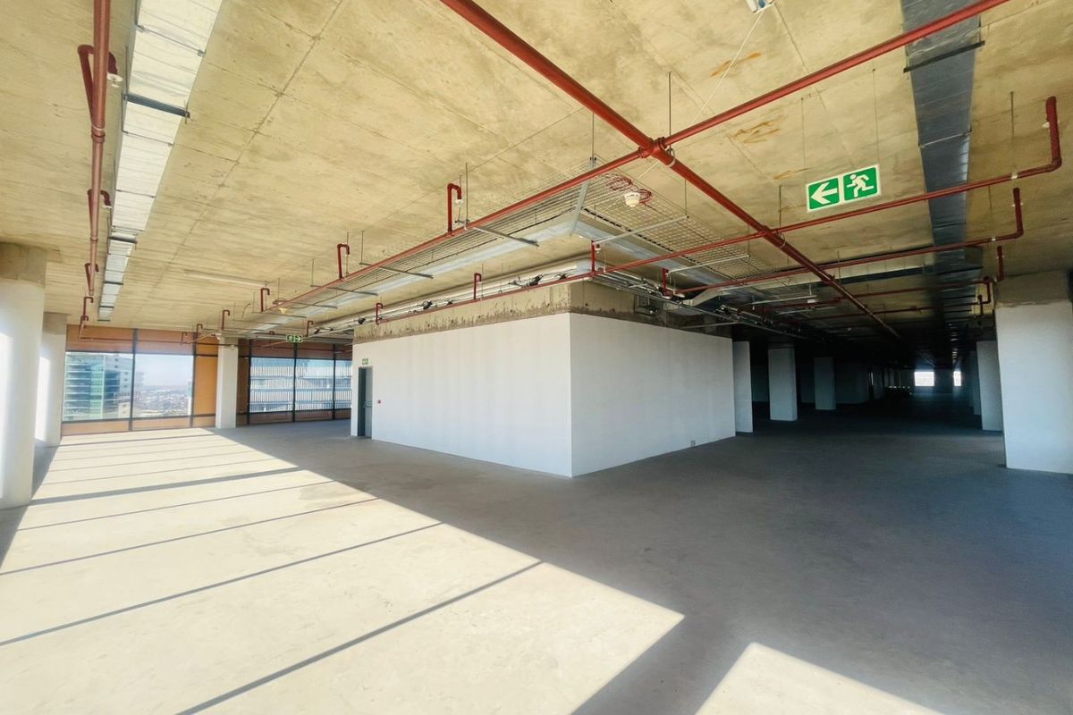 P-Grade Commercial Office Space – 1,816m2 | Prime Sandton CBD - Photo 3