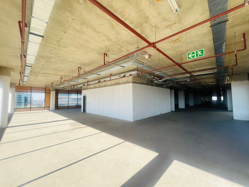 P-Grade Commercial Office Space – 1,816m2 | Prime Sandton CBD - Photo 3