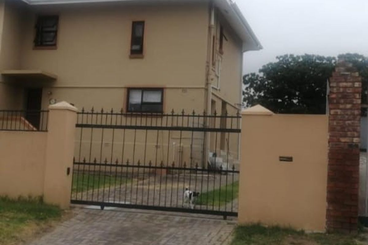 Spacious 3-Bedroom Home with Income-Generating Flatlet – Prime Location! - Photo 2