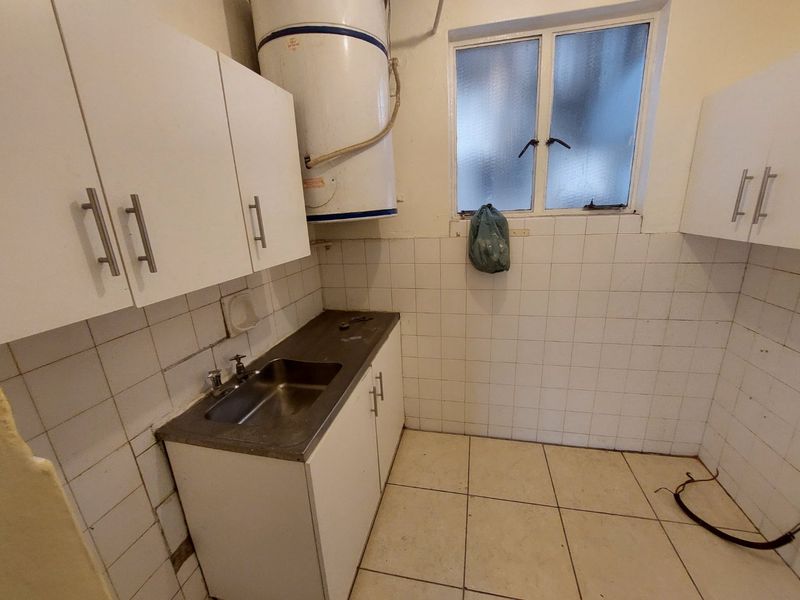 Batchelor apartment for rent in Essenwood - Photo 6