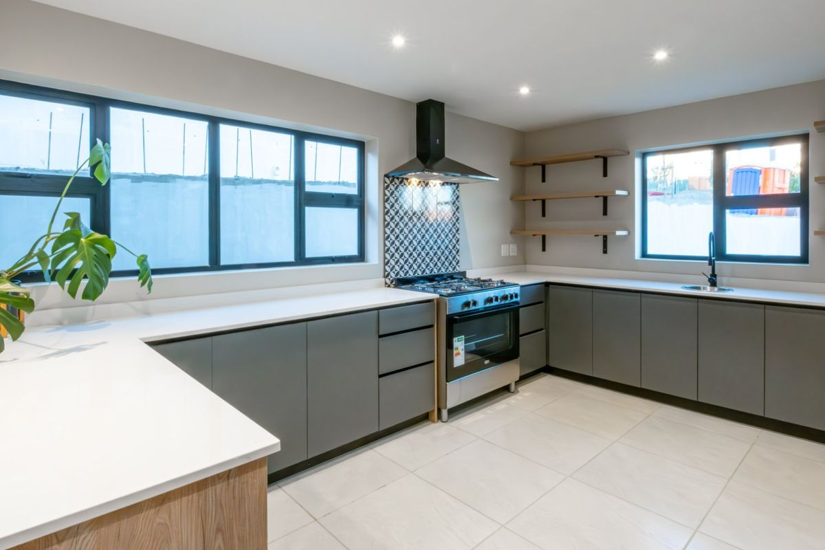 3-Bedroom Home on Corner Stand in Estate - Photo 4