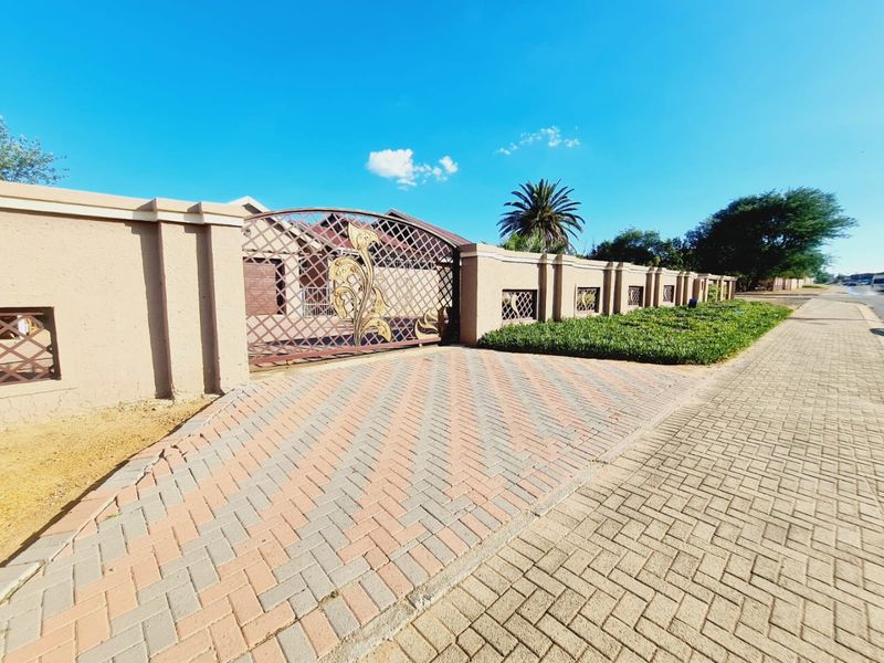 3 Bedroom House for sale in Songloed - Photo 5