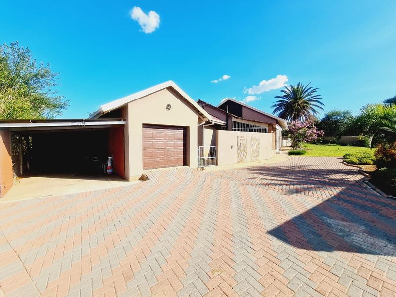 3 Bedroom House for sale in Songloed - Photo 1