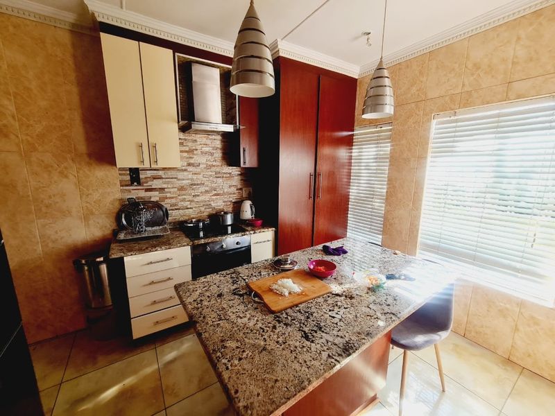 3 Bedroom House for sale in Songloed - Photo 7