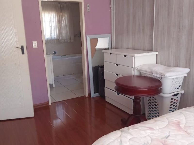 Luxurious living in Montana Manor - Photo 10