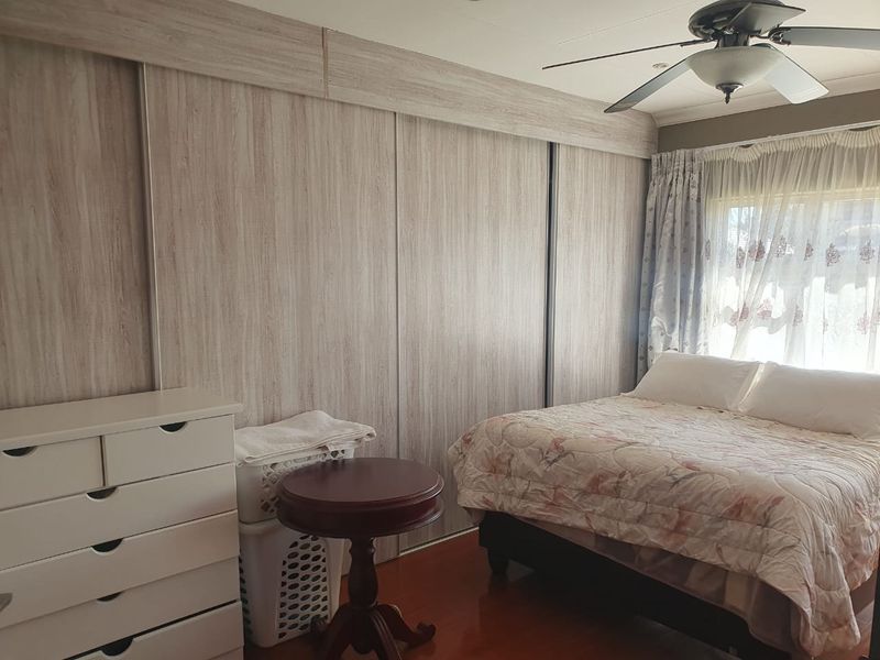 Luxurious living in Montana Manor - Photo 9