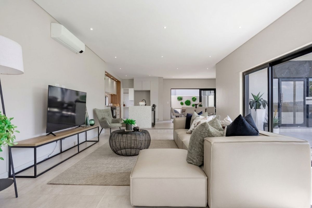 Brand-New Contemporary Family Home with Luxury Finishes, Exceptional Entertaining Spaces & Staff Accommodation - Photo 5