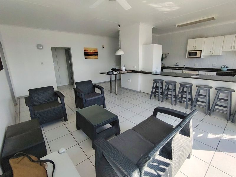 Top floor unit with gorgeous sea views and walking distance to the beach.  - Photo 5