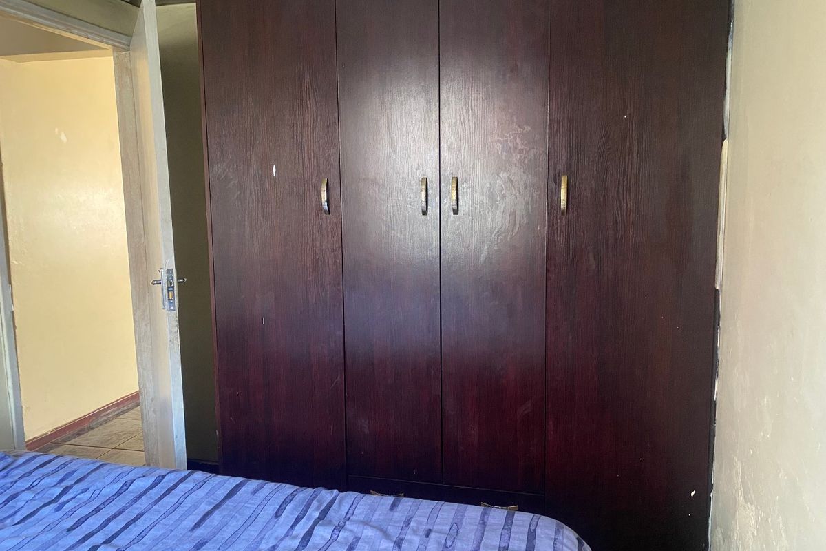 PPRA Registered Nu 17 Bargain – 3 Beds, Garage, Great Potential! - Photo 5