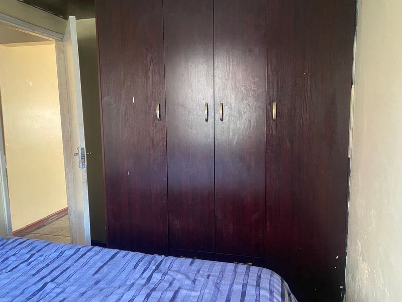 PPRA Registered Nu 17 Bargain – 3 Beds, Garage, Great Potential! - Photo 5