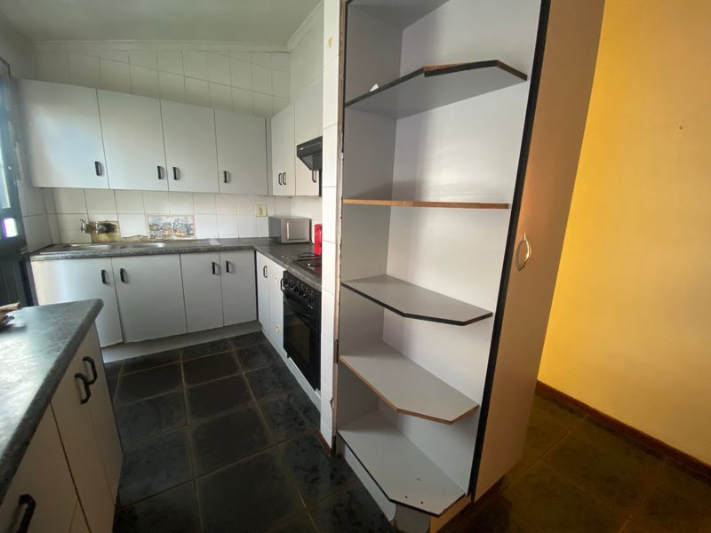 PPRA Registered Nu 17 Bargain – 3 Beds, Garage, Great Potential! - Photo 3