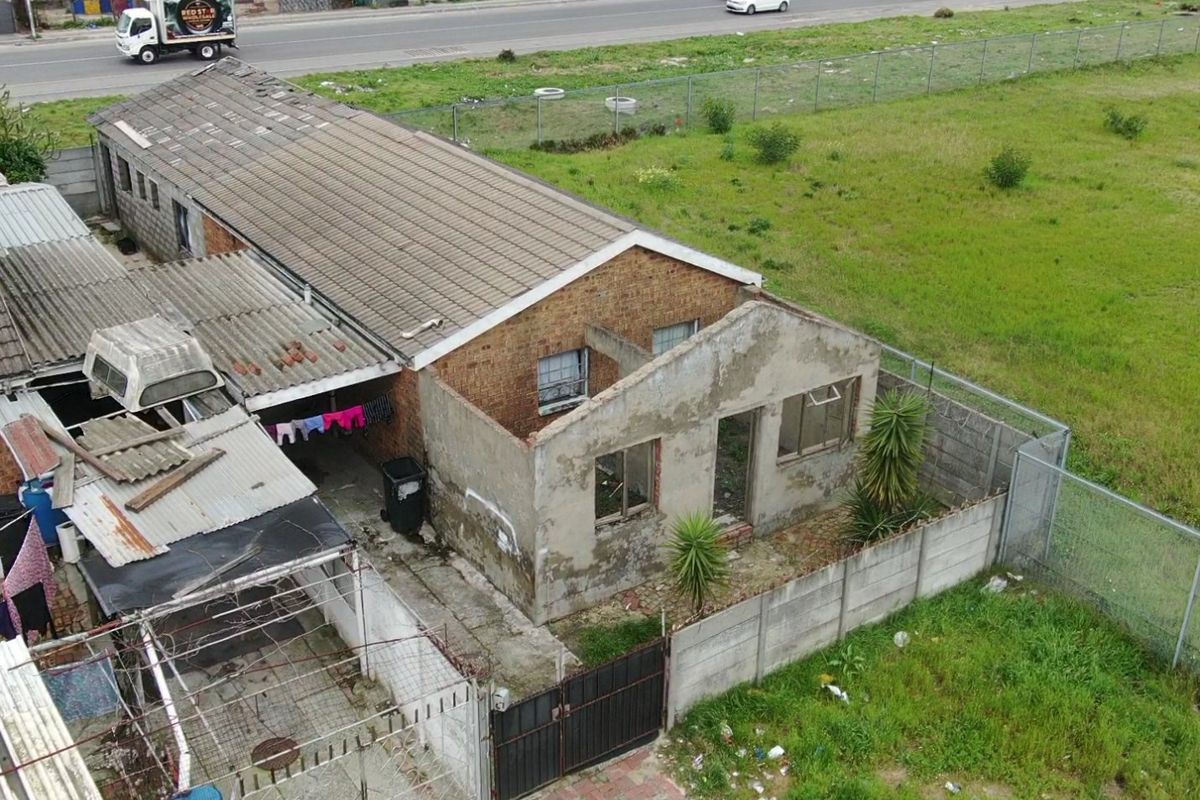 3 Bedroom home for sale in Scottsdene - Photo 4