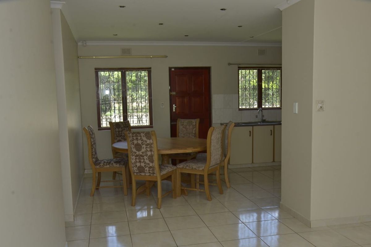 3 Bedroom house for sale in Moorton Chatsworth R870,000 - Photo 5