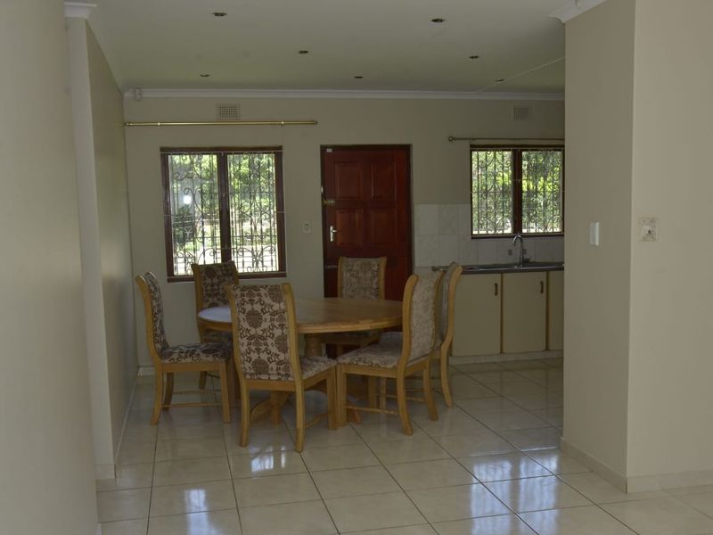 3 Bedroom house for sale in Moorton Chatsworth R870,000 - Photo 5