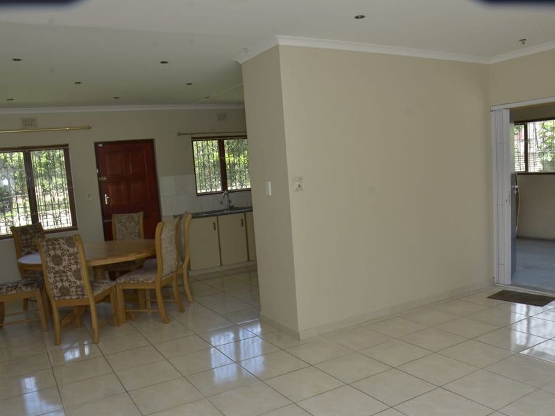 3 Bedroom house for sale in Moorton Chatsworth R870,000 - Photo 3