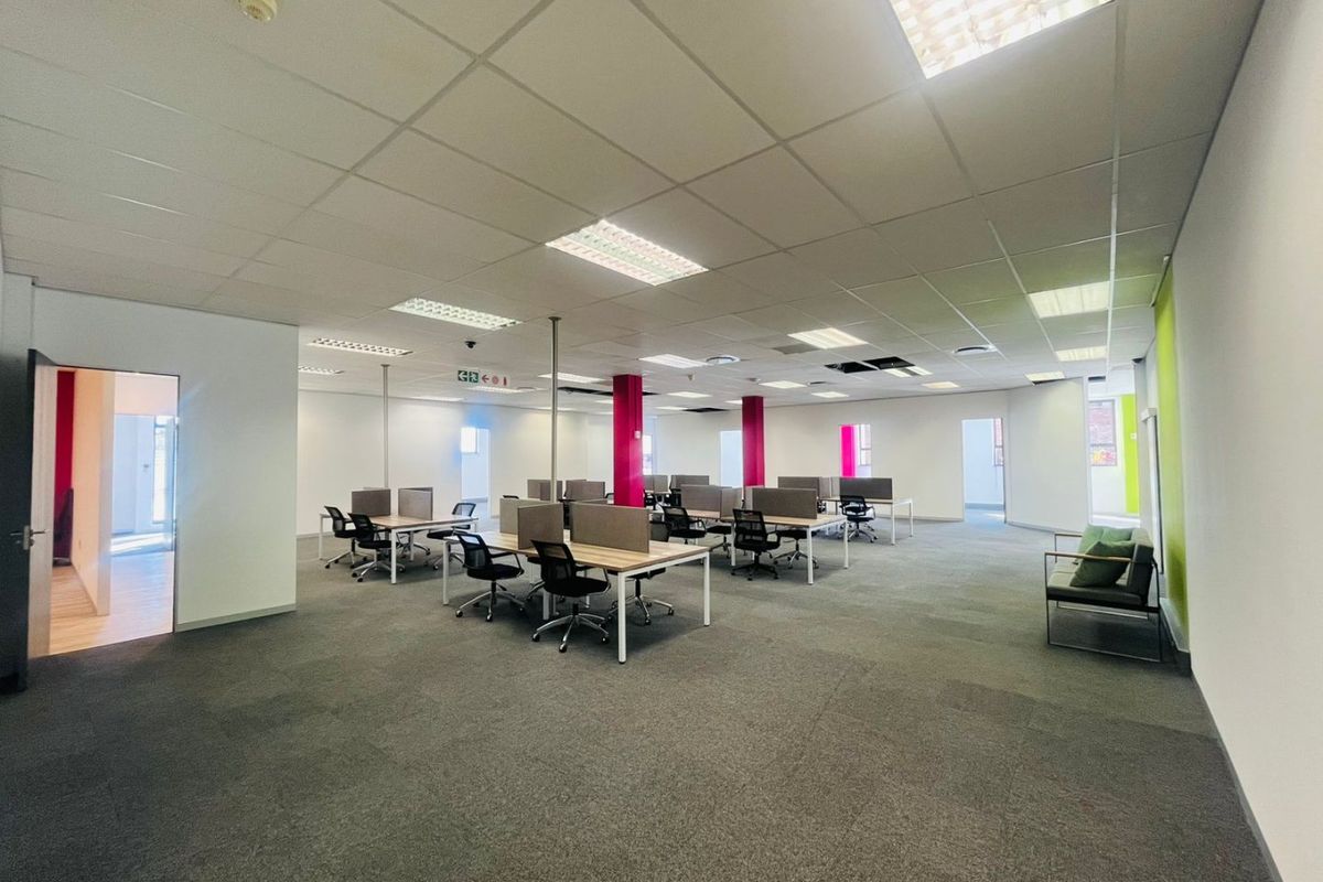 760 sqm Office To Let in Rivonia - Photo 5