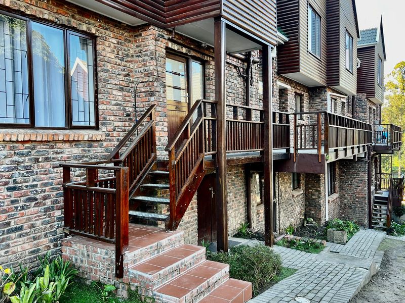 NEW TO MARKET - HEATHERLANDS APARTMENT - Photo 2