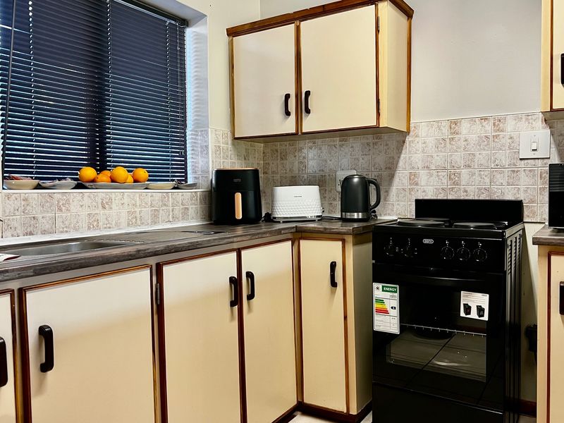 NEW TO MARKET - HEATHERLANDS APARTMENT - Photo 5