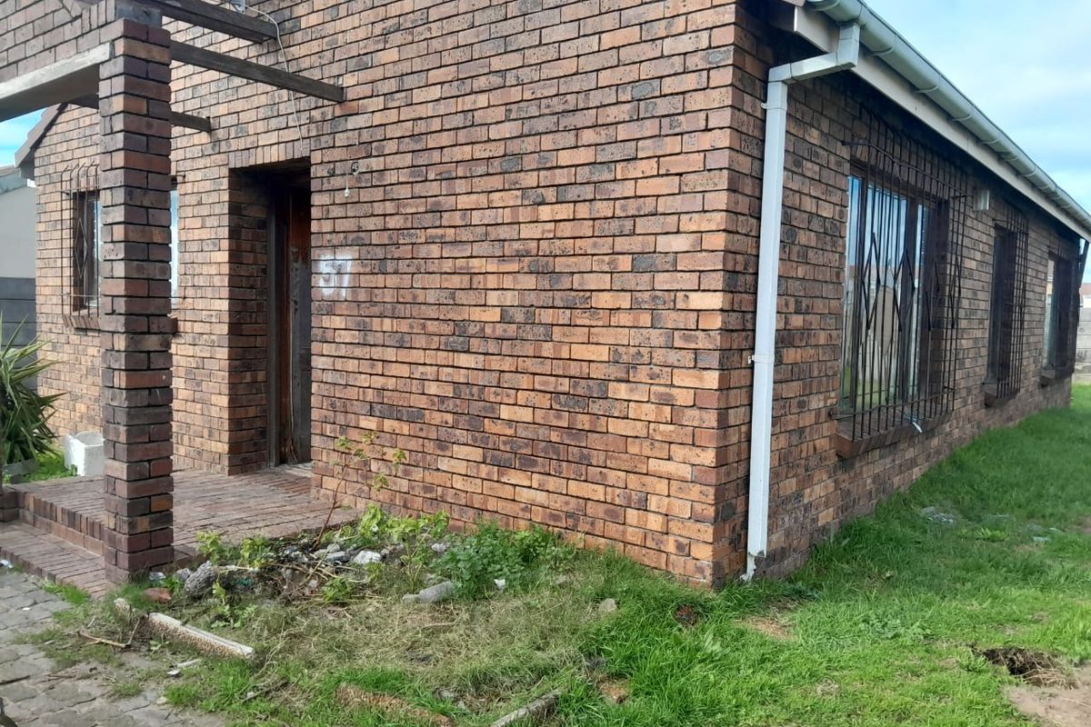 Potential Unlocked in Hillview , Kleinvlei - Photo 3