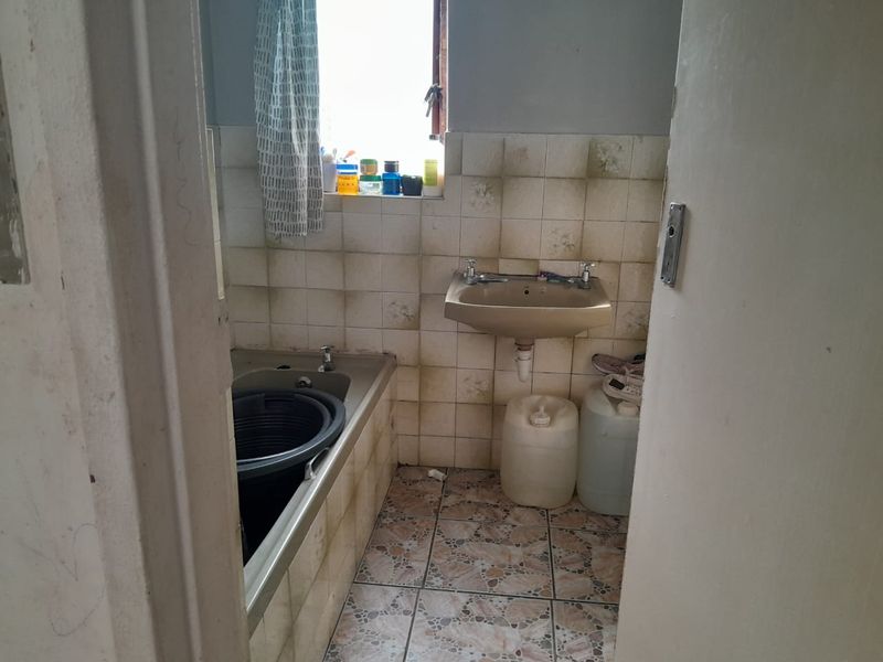 Potential Unlocked in Hillview , Kleinvlei - Photo 6