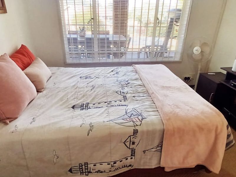 Immaculate 4-Bedroom Home Near Vaal Marina Waterfront - Photo 8