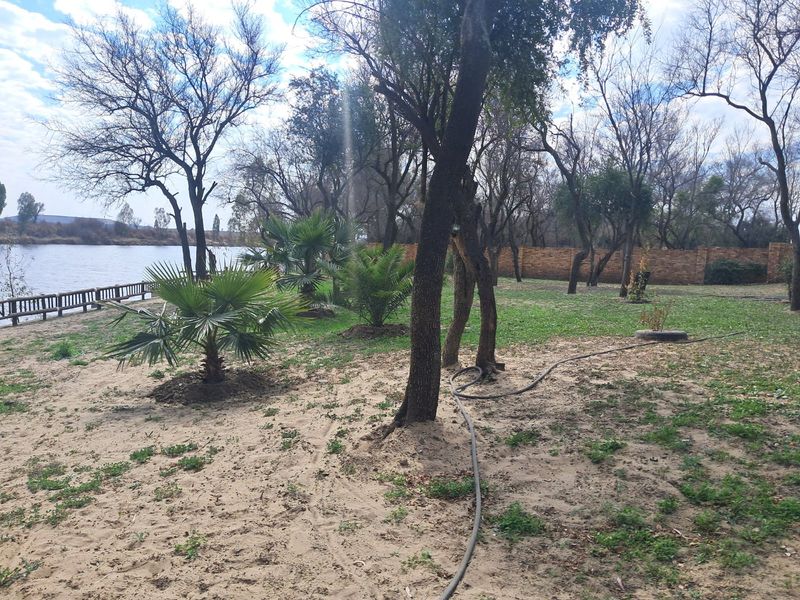 Riverfront Property For sale.  - Photo 6