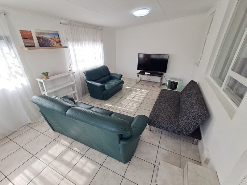 Quaint Four Bedroom Home with Enclosed Garden in Sedgehill Sedgefield - Photo 3