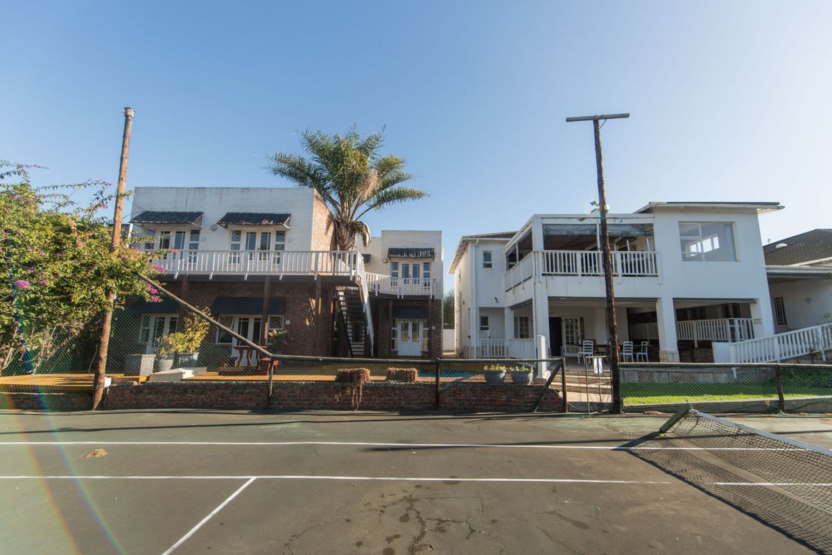 Established Guesthouse – Well-Located with Versatile Layout - Photo 4