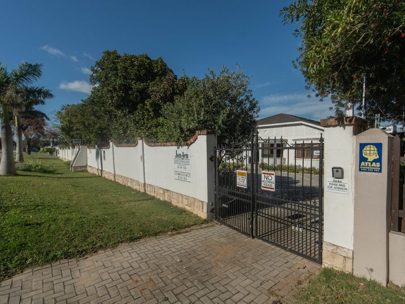 Established Guesthouse – Well-Located with Versatile Layout - Photo 5