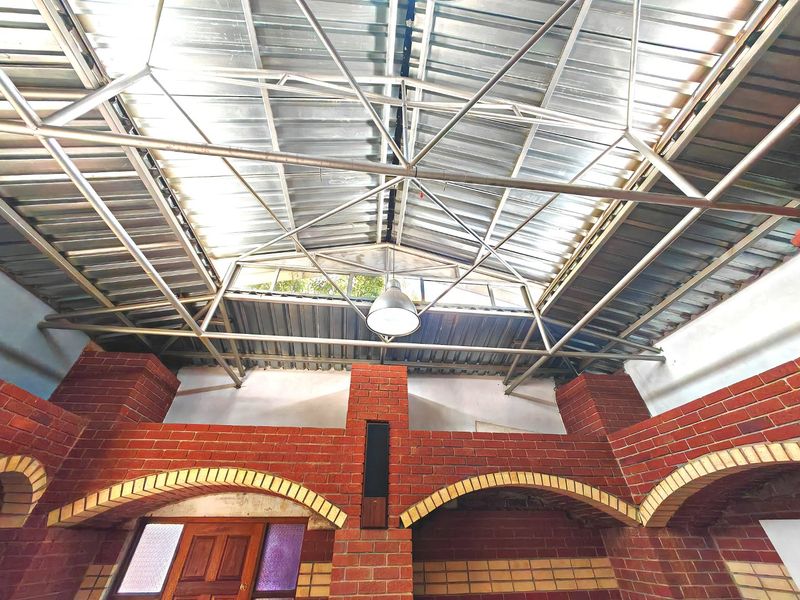 Family House with a unique Character! - Photo 10