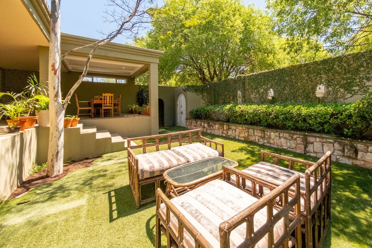 Stunning 3 Bedroom Home with Cottage for sale in Parkhurst - Photo 2