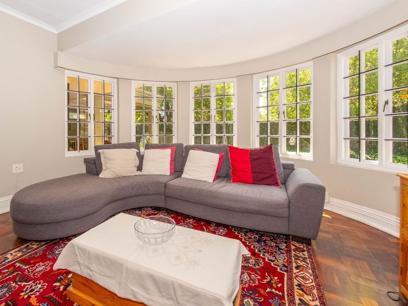 Stunning 3 Bedroom Home with Cottage for sale in Parkhurst - Photo 6