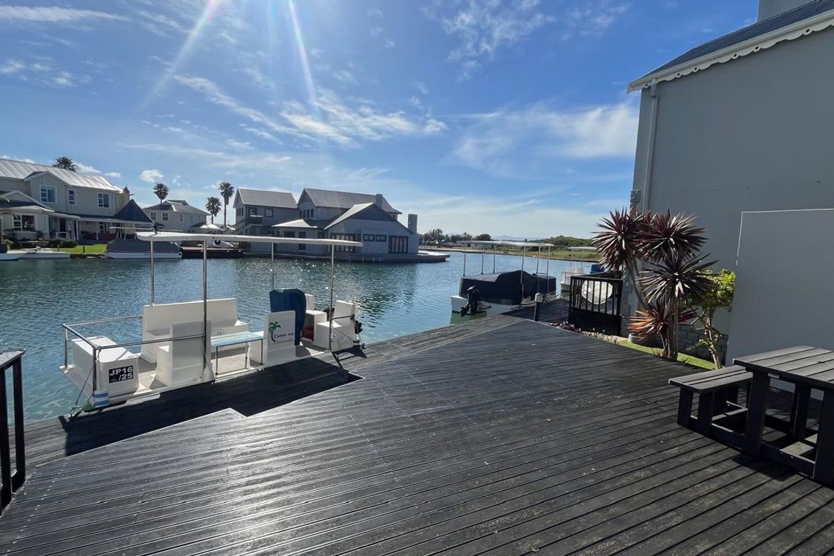 Ground-Floor Marina Martinique Apartment with Private Dock For Sale - Photo 4