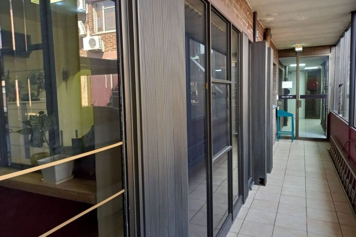 Prime 119sqm Ground Floor Commercial Space in Boksburg - Photo 3