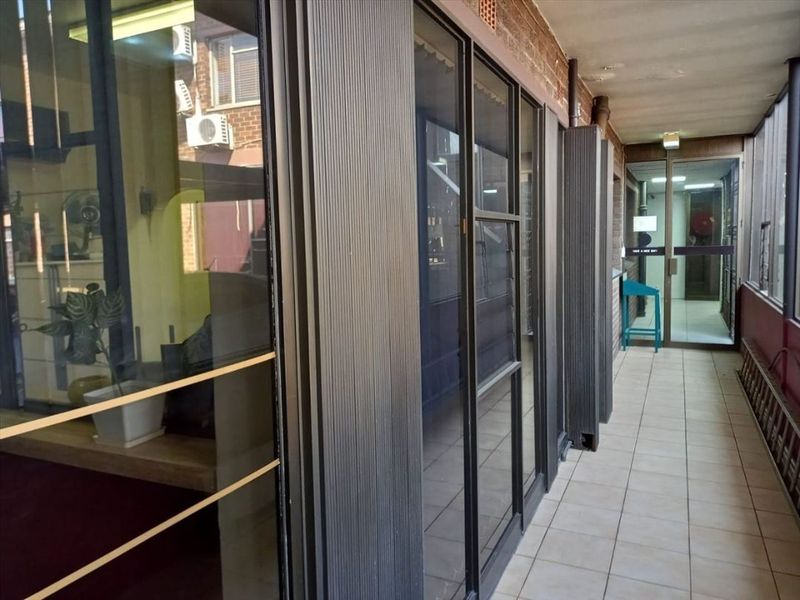 Prime 119sqm Ground Floor Commercial Space in Boksburg - Photo 6