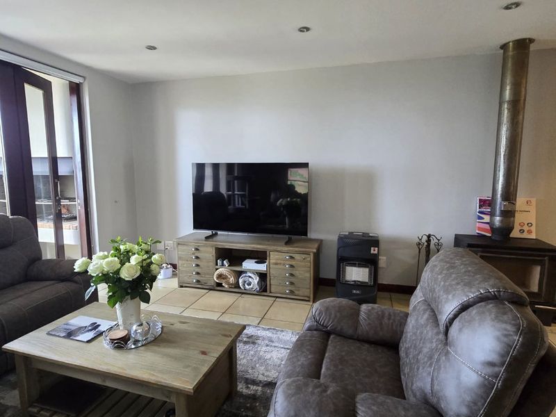 Luxury Duplex with Ocean & Mountain Views - Photo 6